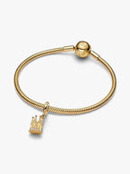 Charm Pendente Sagrada Família di Barcellona Ricoperto in oro 14k"