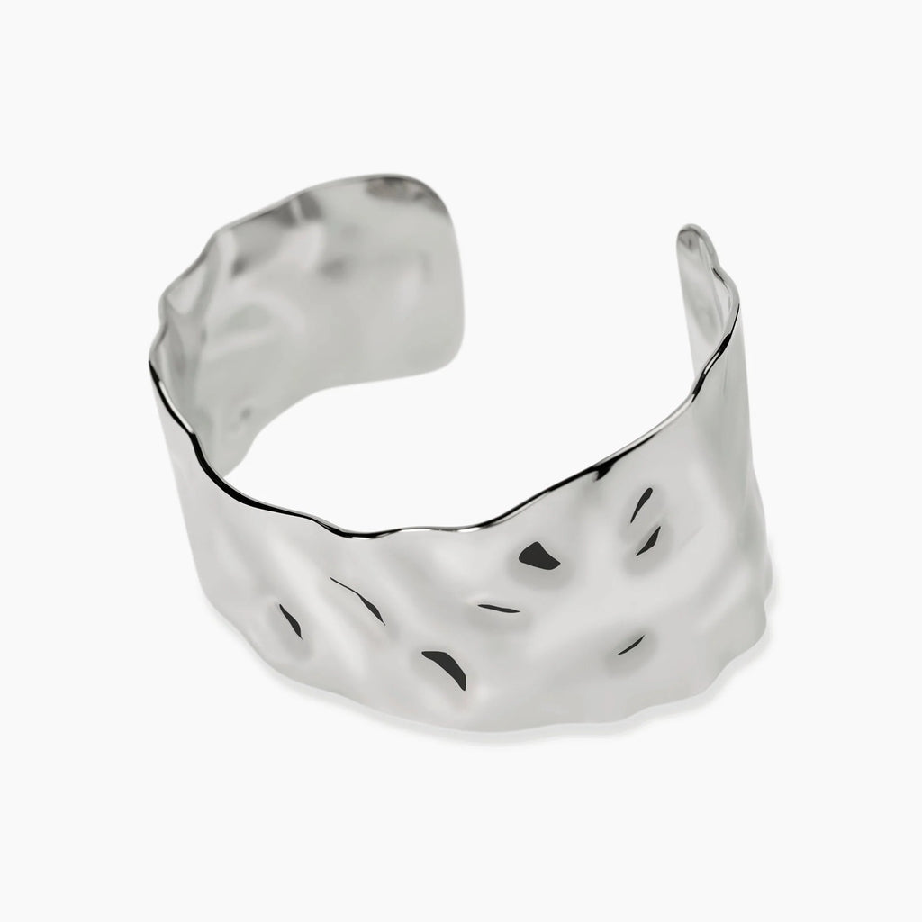 Bracciale Bangle aperto in acciaio martellato