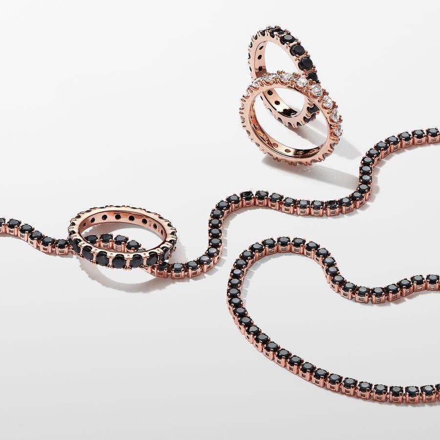 Anello Fascia Scintillante con Pietre Nere