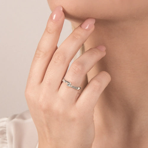 Anello Solitario Oro Bianco e Diamante ct. 0.13 - ANELLI