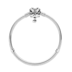Bracciale Pandora Moments con maglia snake e chiusura a farfalla
