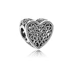 Charm Cuore decorato