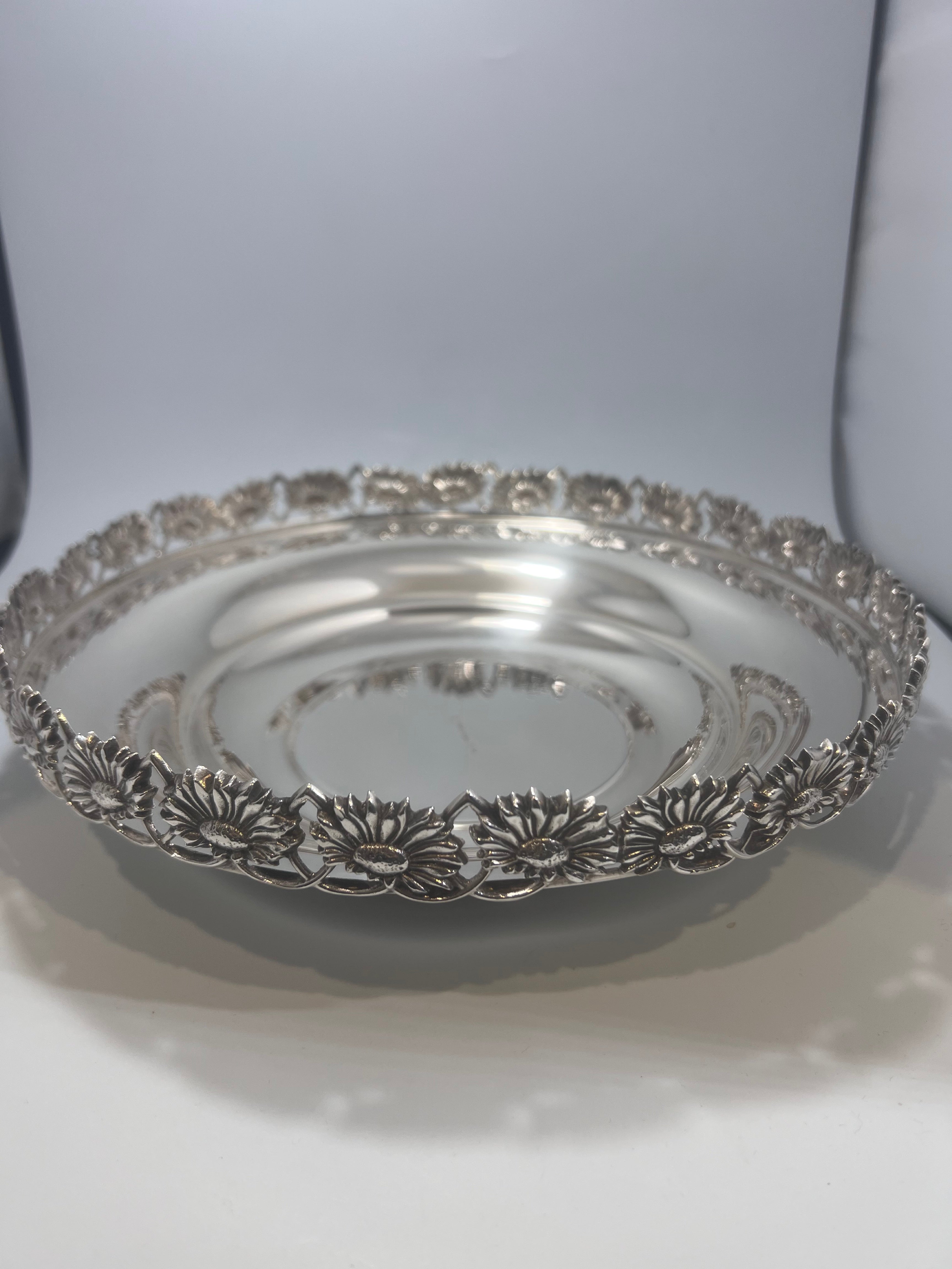 Ciotola in Argento con Bordo Floreale Cesellato - ARGENTERIA