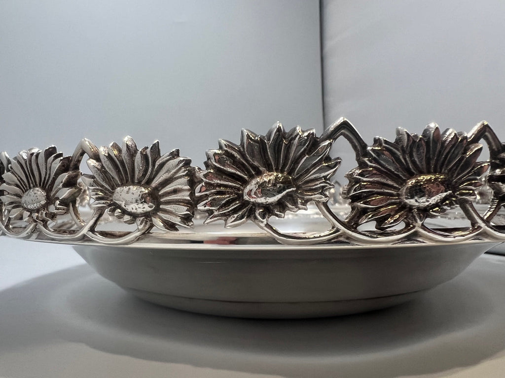 Ciotola in Argento con Bordo Floreale Cesellato - ARGENTERIA