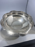 Ciotola in Argento con Bordo Traforato e Piedini Decorativi - ARGENTERIA