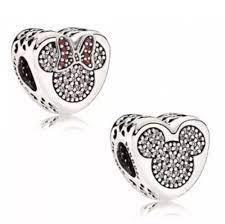 Disney, Charm Il Vero Amore di Mickey Mouse e Minnie