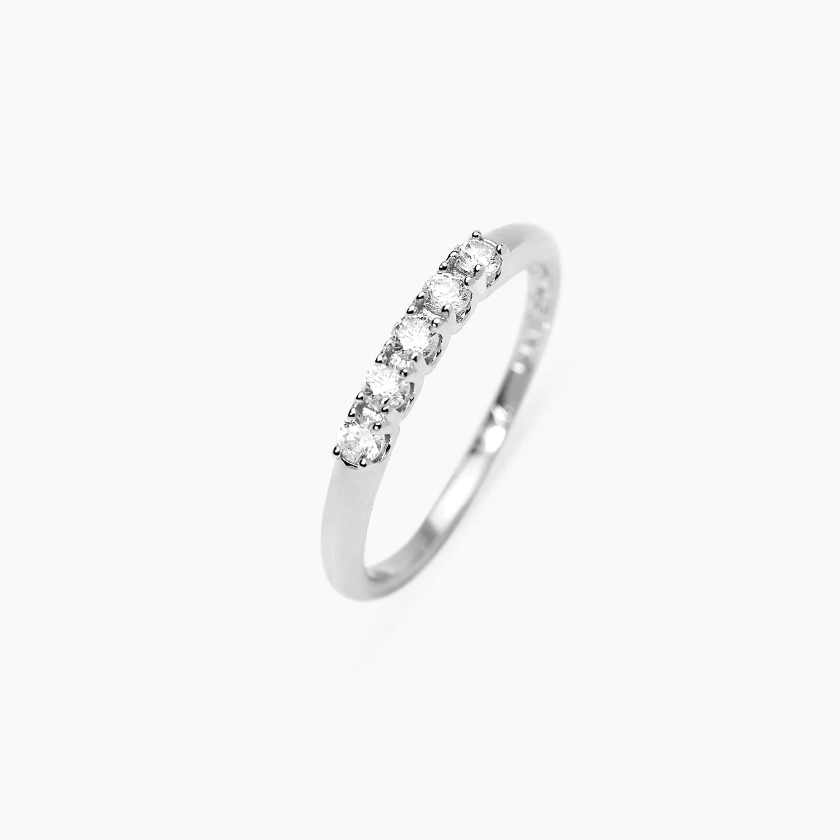 Anello con Diamanti Lab Grown 0,25 Carati in Argento: Luce Contemporanea e Sostenibile