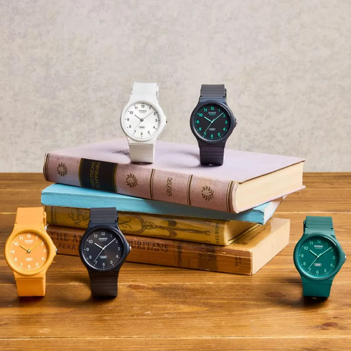 Orologio Analogico MQ-24B-8B - OROLOGIO