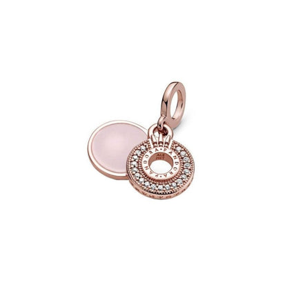 Charm pendente scintillante con pavé e O coronata